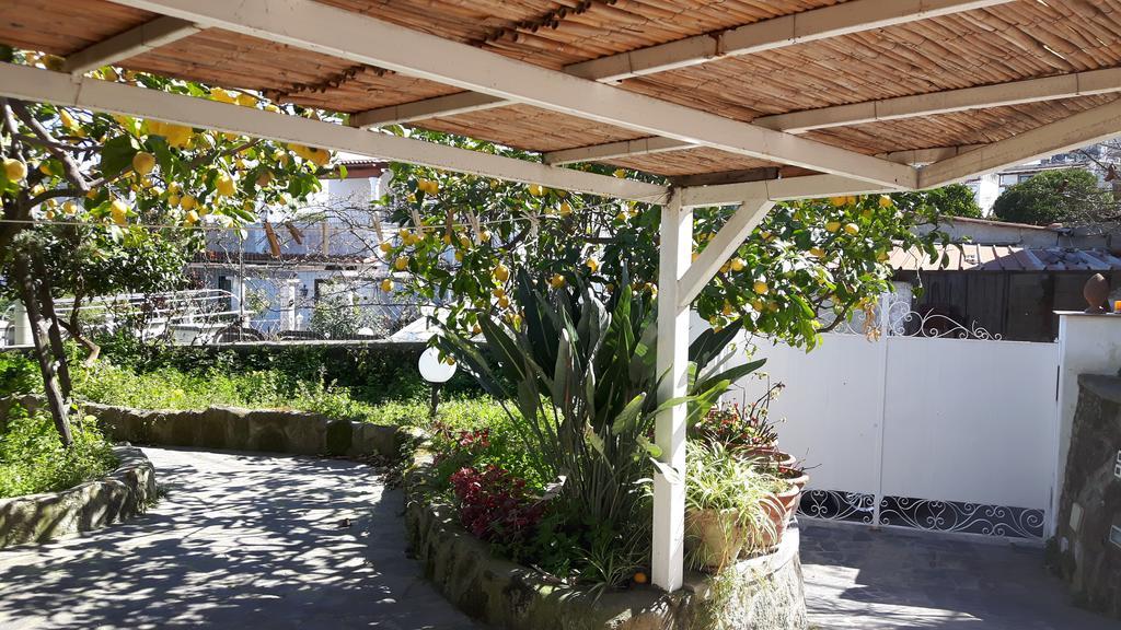 Holiday Apartments Lacco Ameno  Luaran gambar